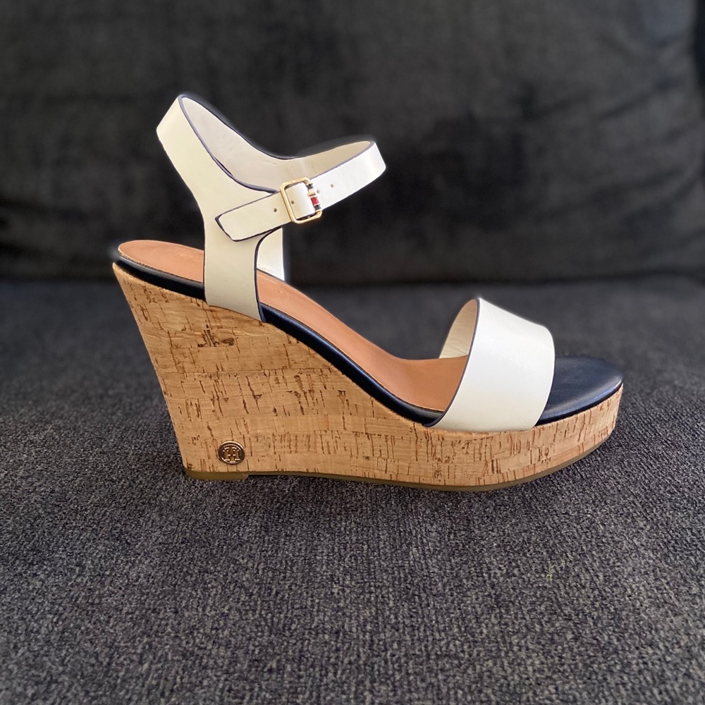 Tommy Hilfiger Wedge Sandal NEW